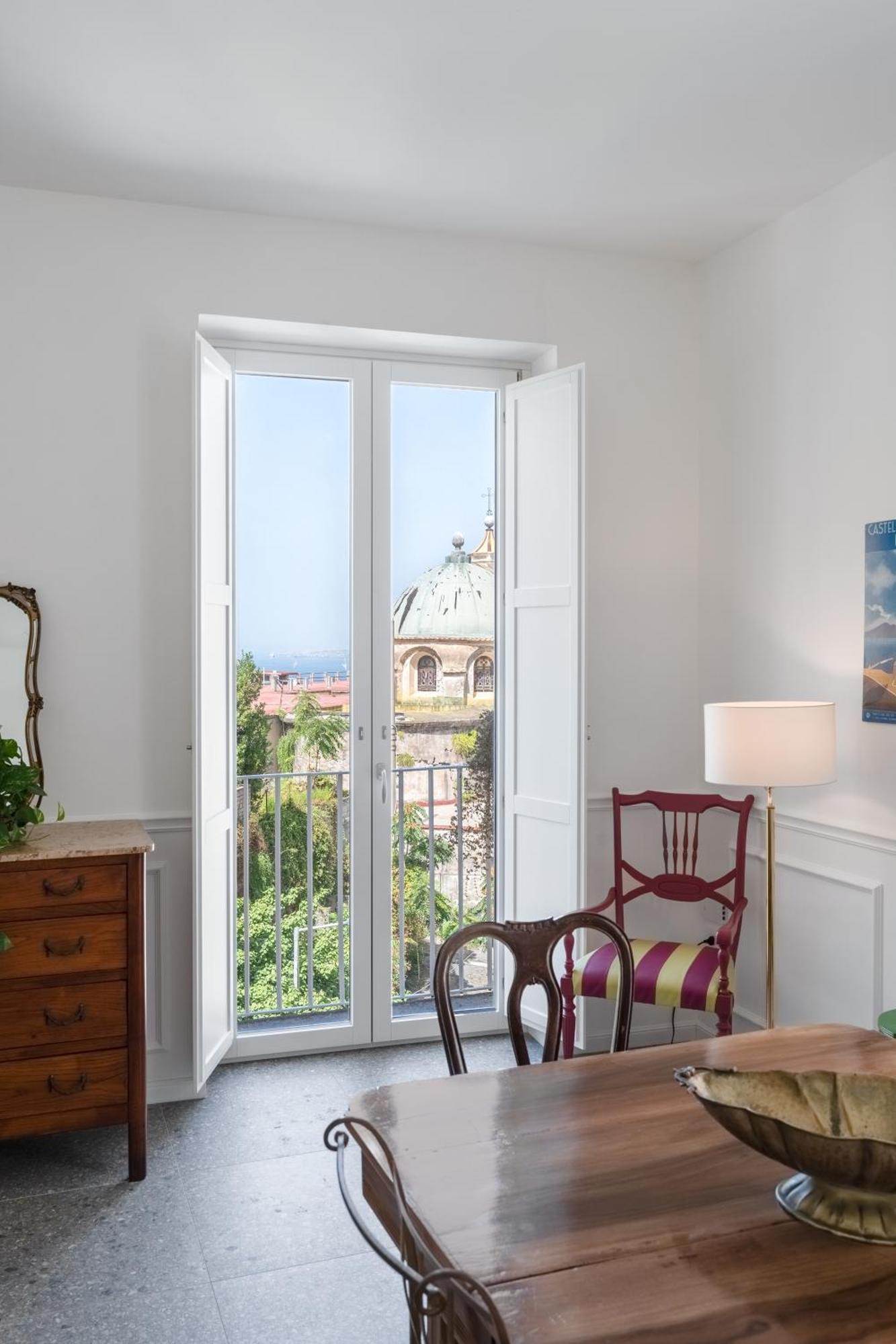 Апартаменты Palazzo Desiderio Кастелламмаре-ди-Стабия Экстерьер фото